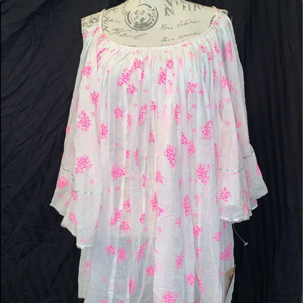 Ivy Jane cold shouldered top size XL NWT